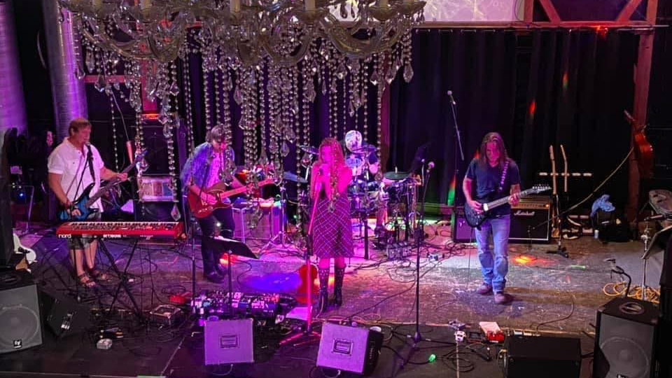 Springville Tractor Pullers Association Hosts of the ECIPA Truck and Tractor Pull